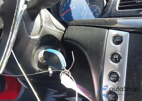 2011 Maserati Granturismo z USA, uszkodzony, nr VIN ZAM45KMA8B0055148